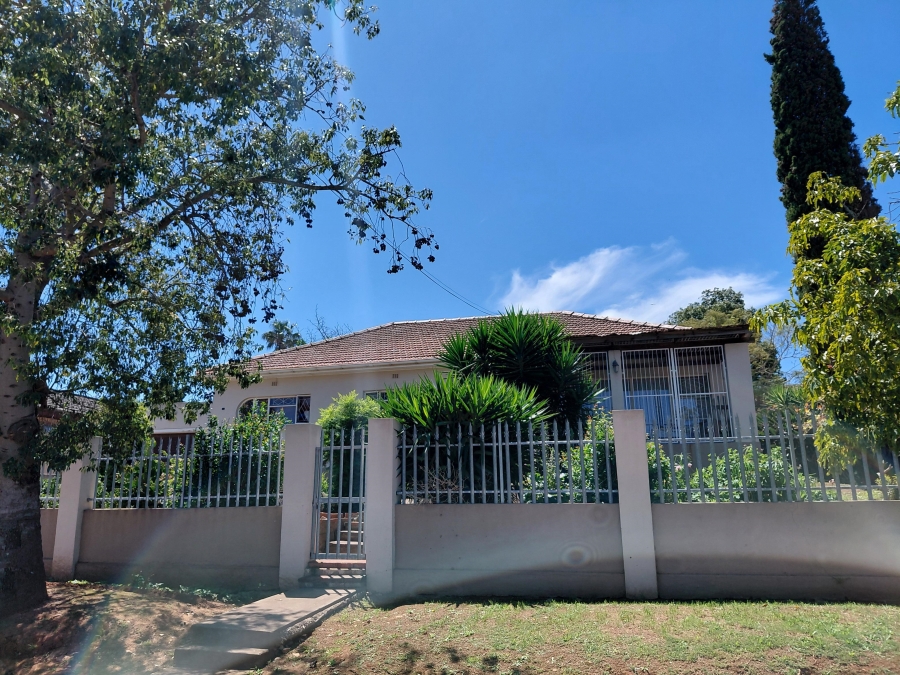 4 Bedroom Property for Sale in Van Riebeeck Hoogte Eastern Cape